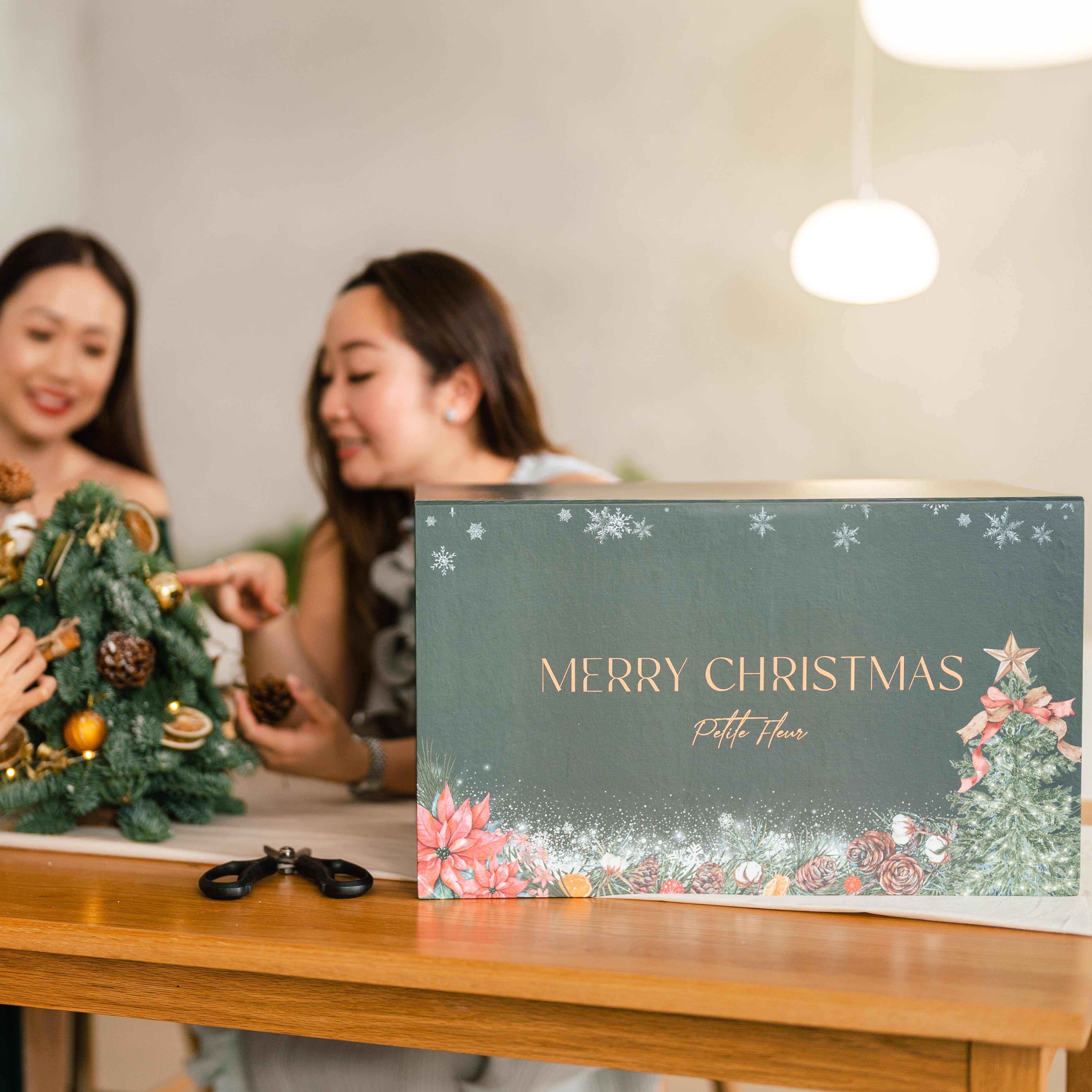 Petite Fleur DIY Christmas Tree Gift Box