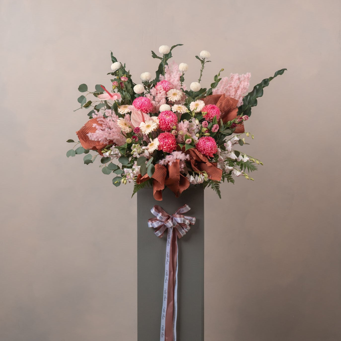 Abundance Floral Stand