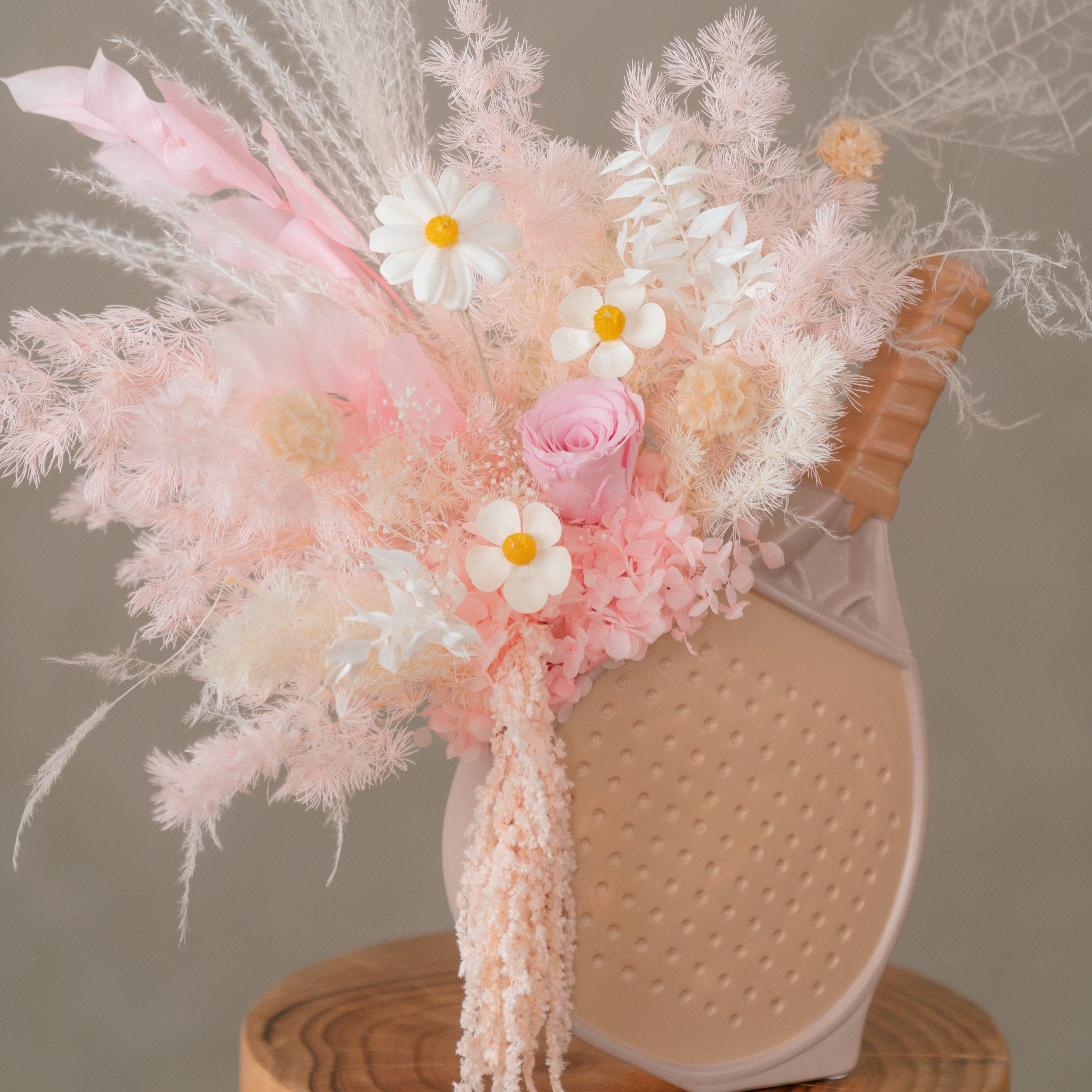 Maison Court – Luxury Padel Floral Art