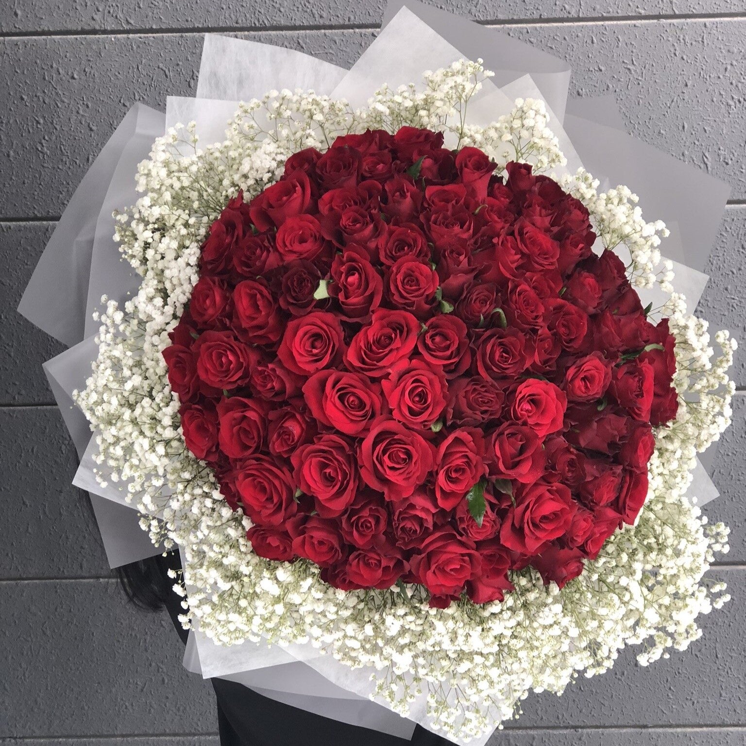 99 Premium Roses With Gypsophila
