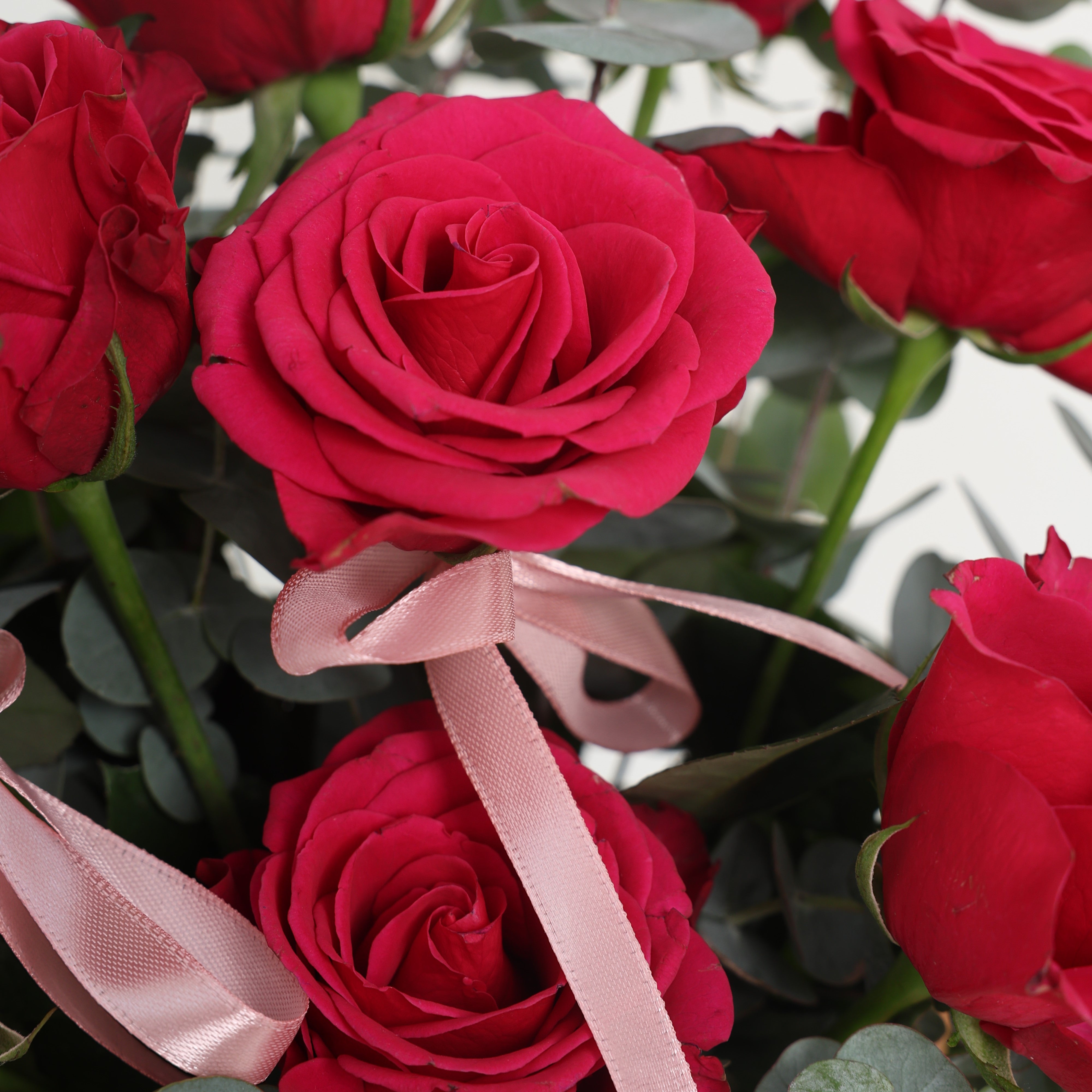 Classic Romance Rose Vase