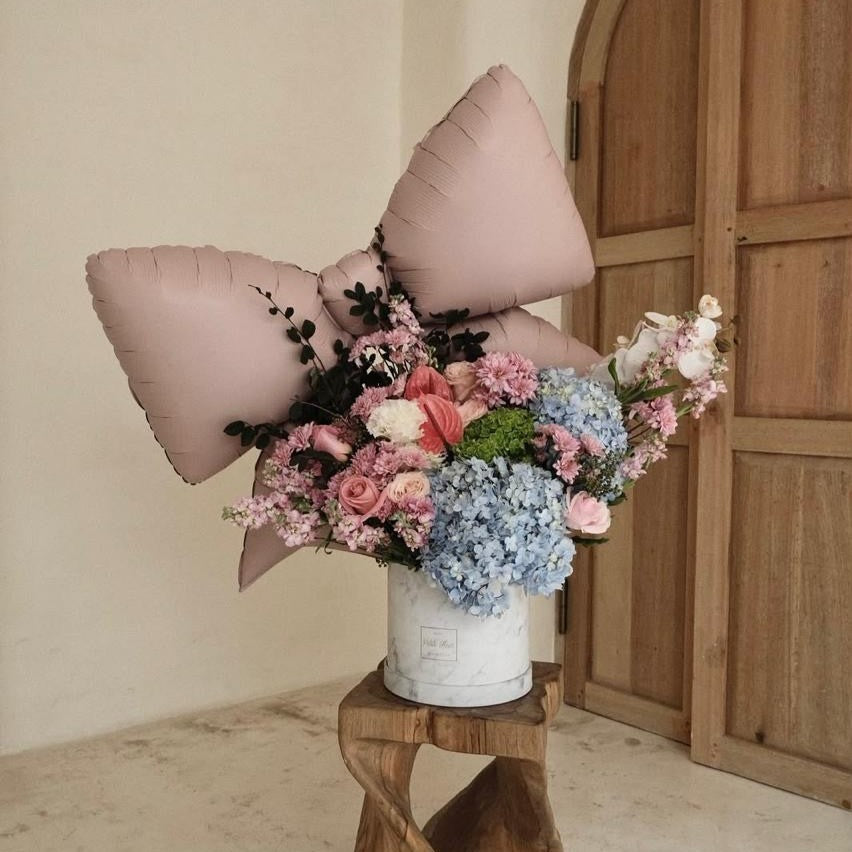 Customizable Pretty in Bows Floral Box