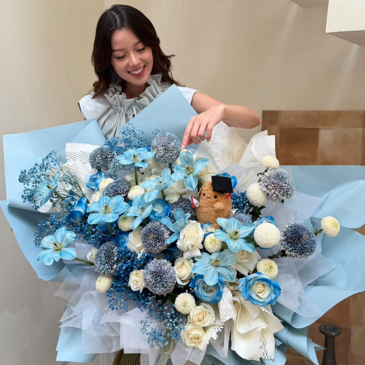 Blue Horizon — Tulips & Gompie Bouquet