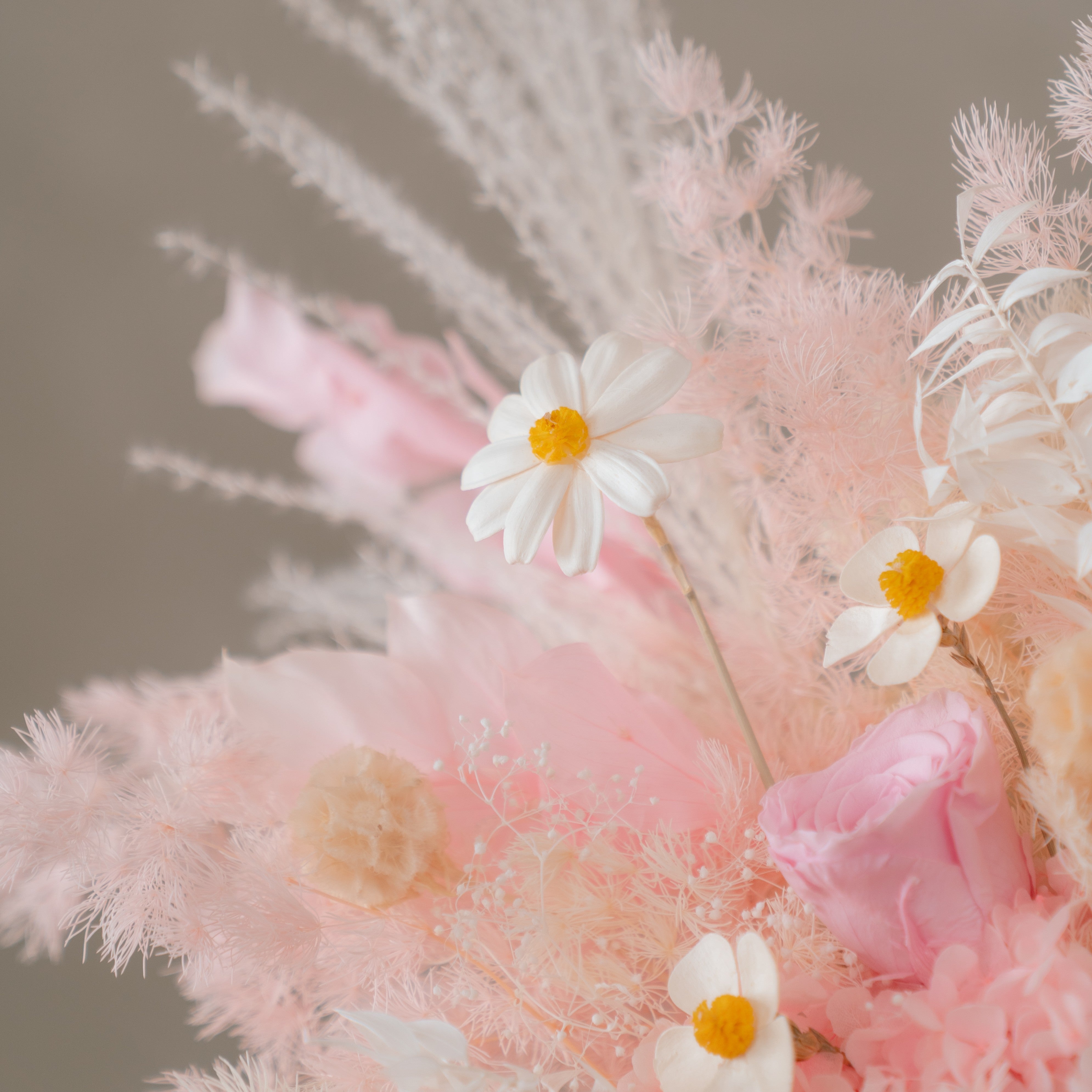 Maison Court – Luxury Padel Floral Art