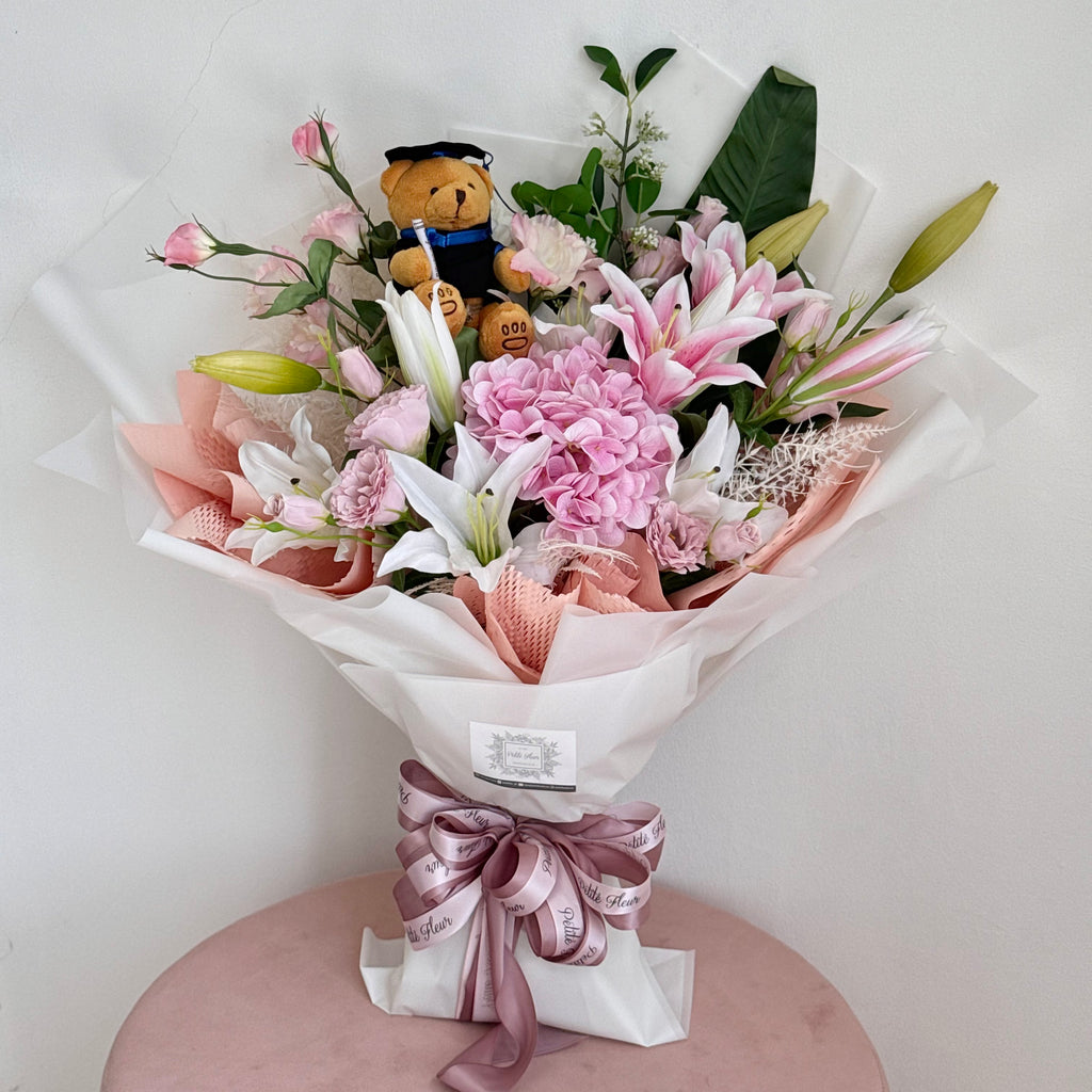 Floral Honors | Buket Graduation | Petite Fleur