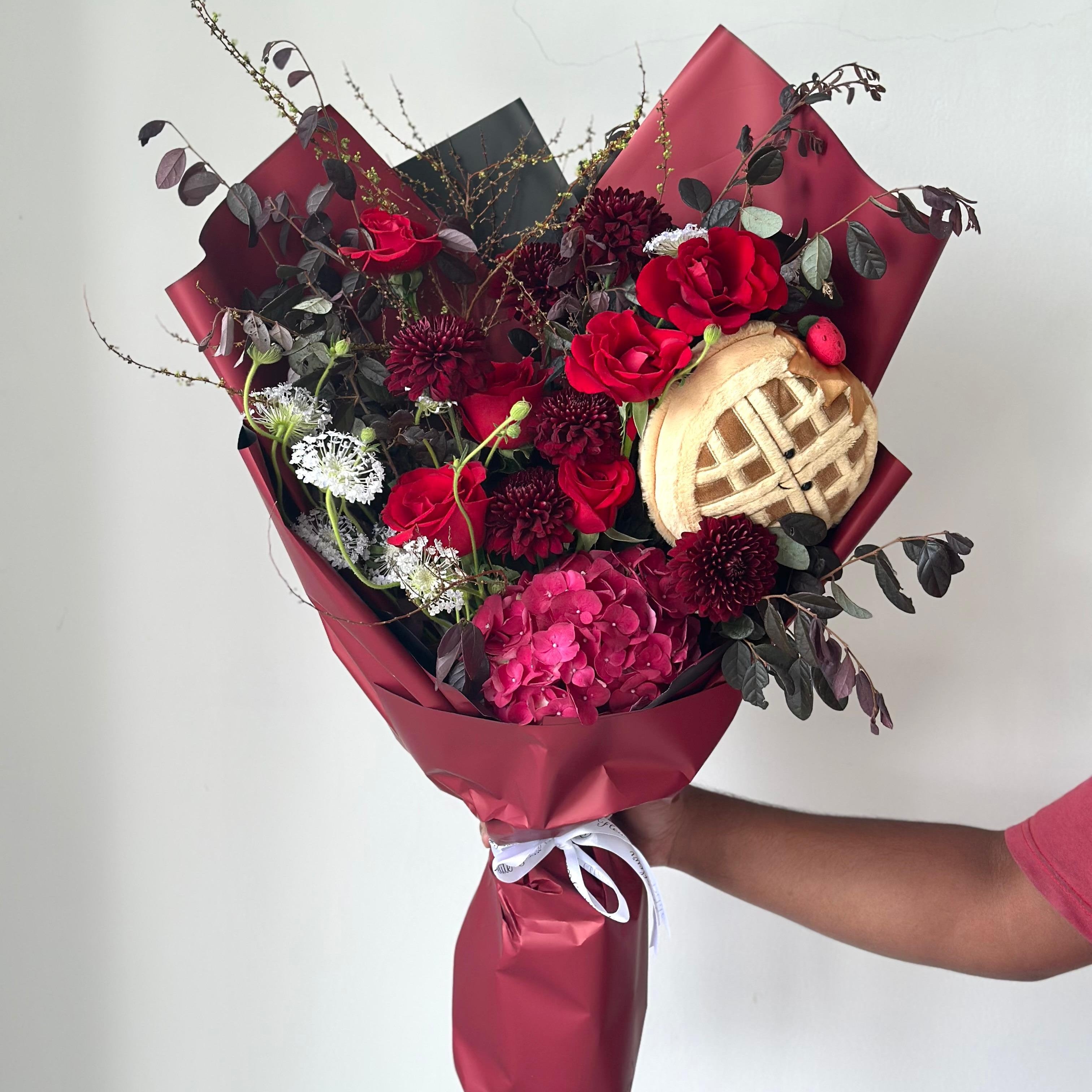 Jellycat Waffle with Roses and Hydrangea Bouquet